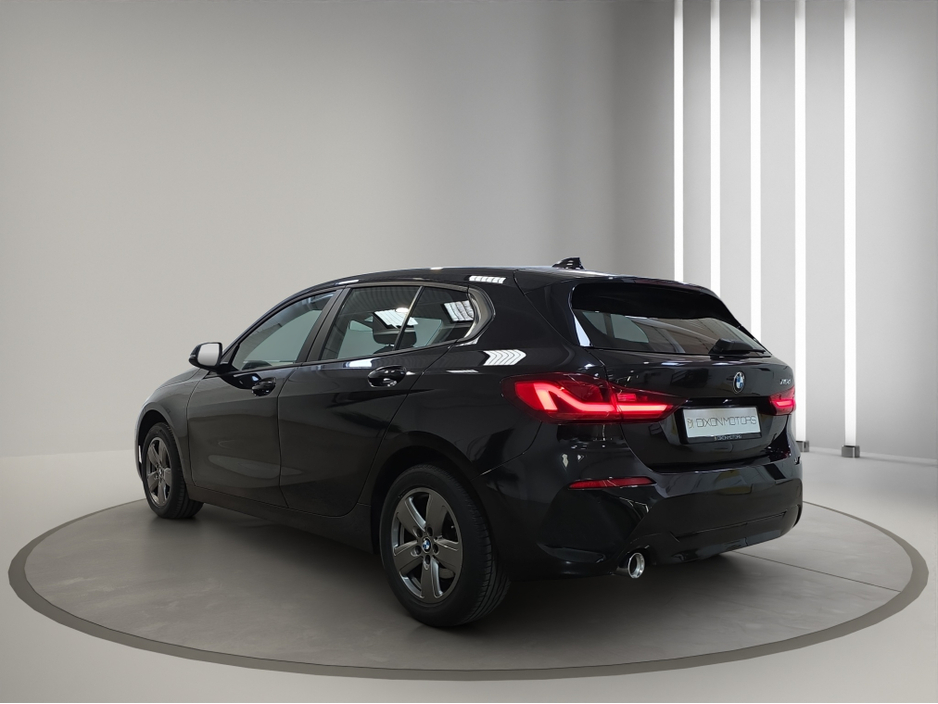 2020 BMW 1 Series - image 11