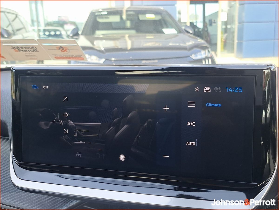 2025 Peugeot 2008 HYBRID 145BHP e-DCS6 Allure €33,900