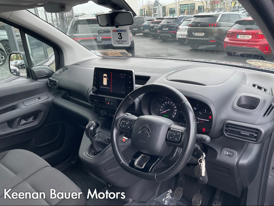 2020 Citroen Berlingo - image 11