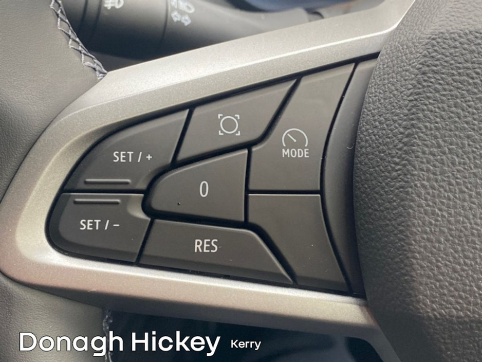 2025 Dacia Duster - image 19