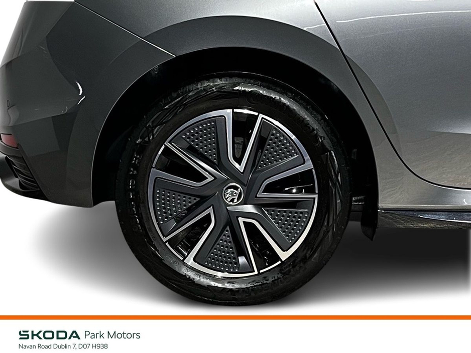 2023 Skoda Fabia Monte Carlo 1.0 TSI 95BHP - Parking Sensors - Air-Conditioning - Cruise Control - Auto Lights/Wipers - Apple CarPlay/Android Auto €22,950