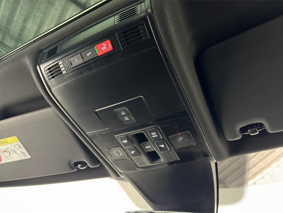 2023 Volkswagen Tiguan R-LINE 2.0 TDI AUTOMATIC 7 SEATER**PANORAMIC SUNROOF**HEATED MULTIFUNCTIONAL STEERING WHEEL**DIGITAL DASH**HEATED FRONT SEATS**REVERSE CAMERA**BLACK LEATHER INTERIOR**KEYLESS ENTRY**APPLE CARPLAY** €42,995