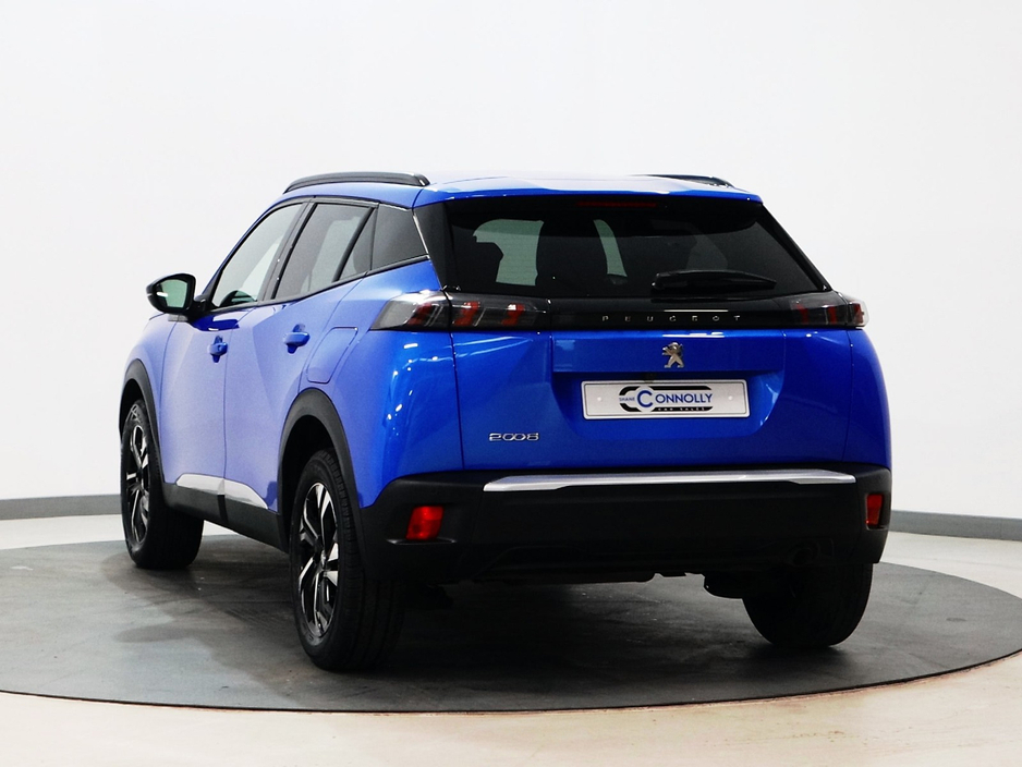 2023 Peugeot 2008 - image 5