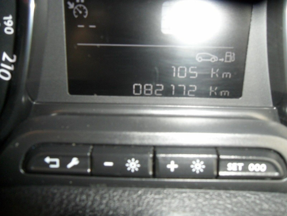 2022 Opel Vivaro - image 6