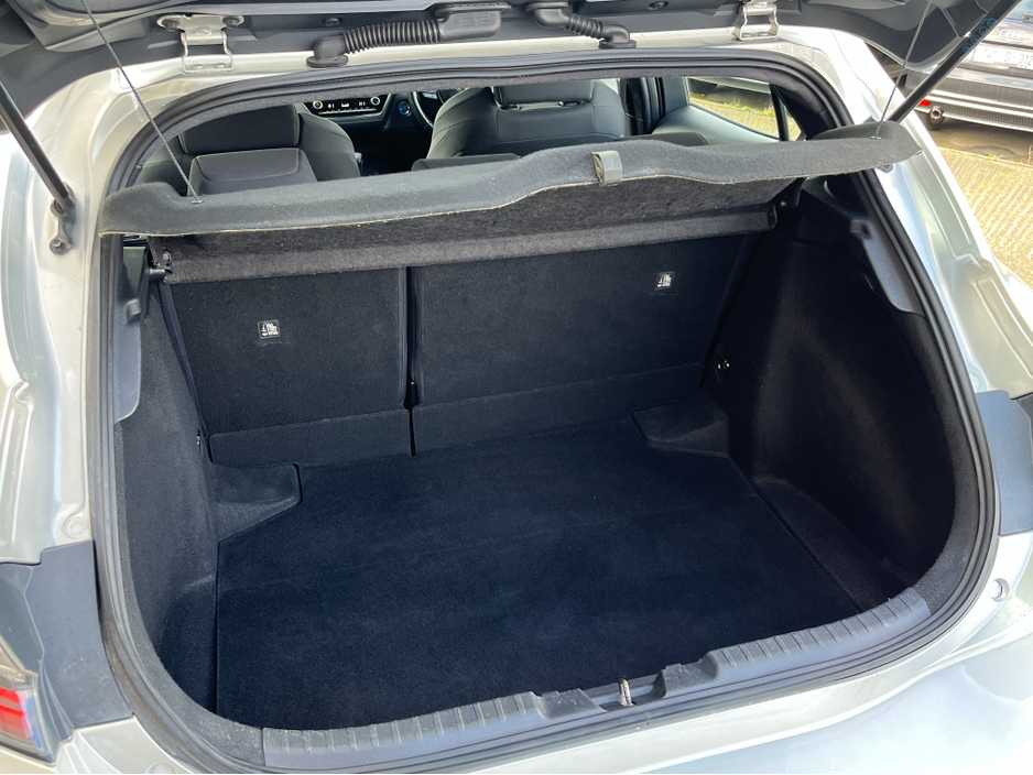 2019 Toyota Corolla - image 8