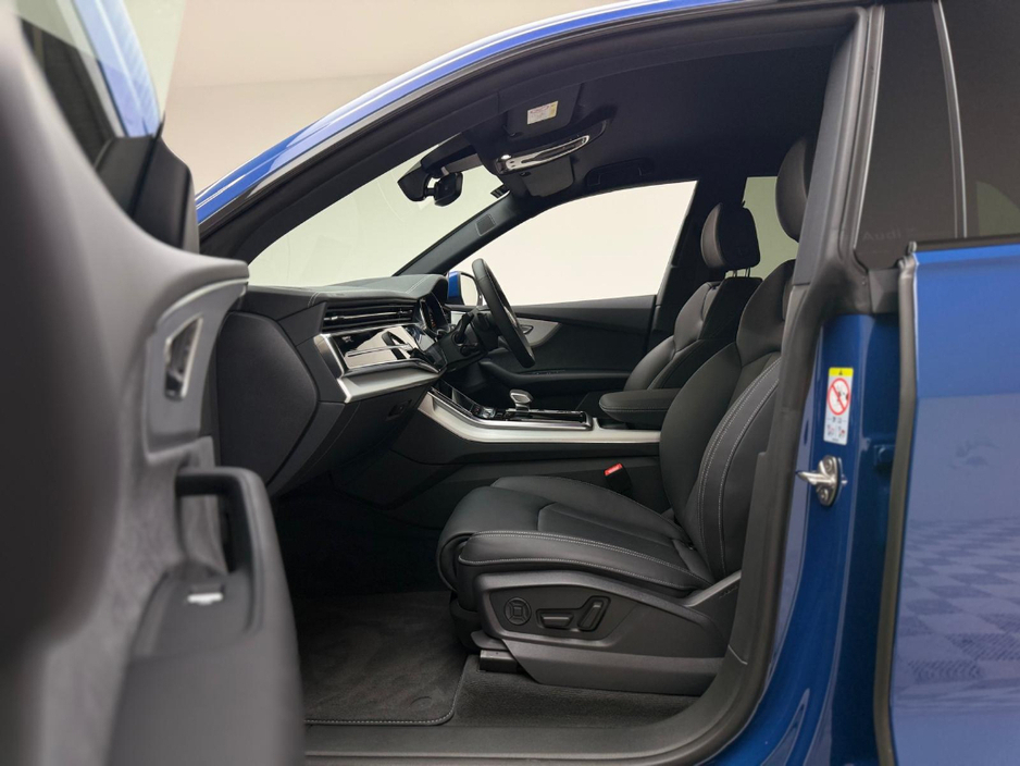 2025 Audi Q8 55 TFSI E S LINE 394HP QUATTRO €94,990