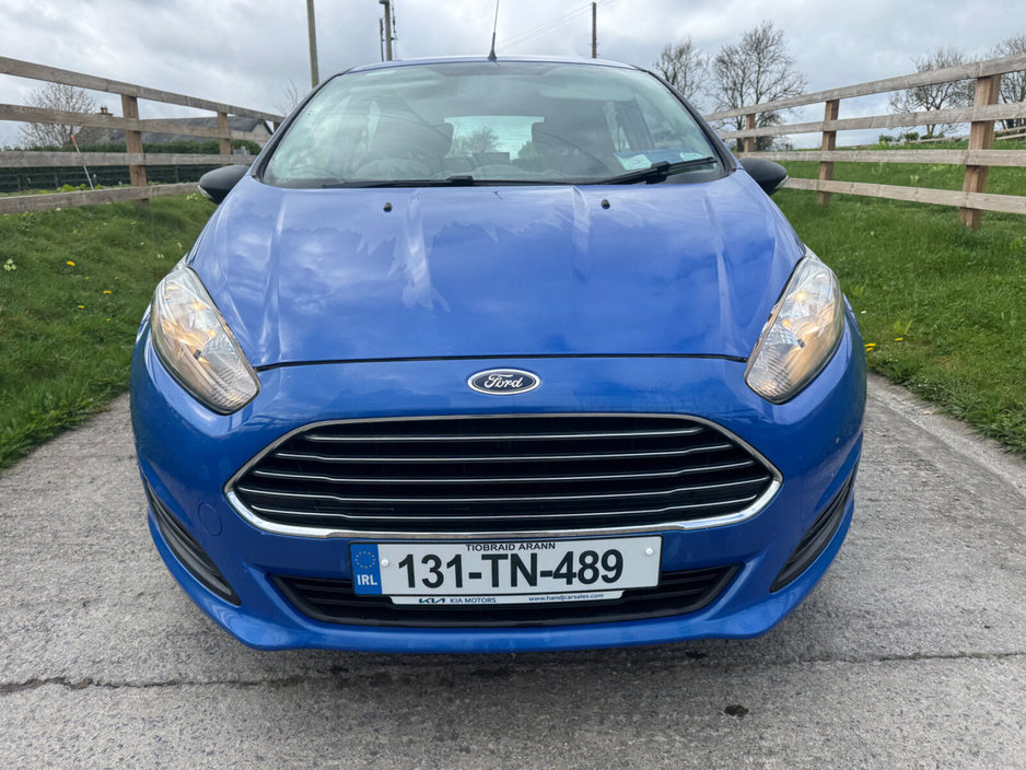 2013 Ford Fiesta - image 5