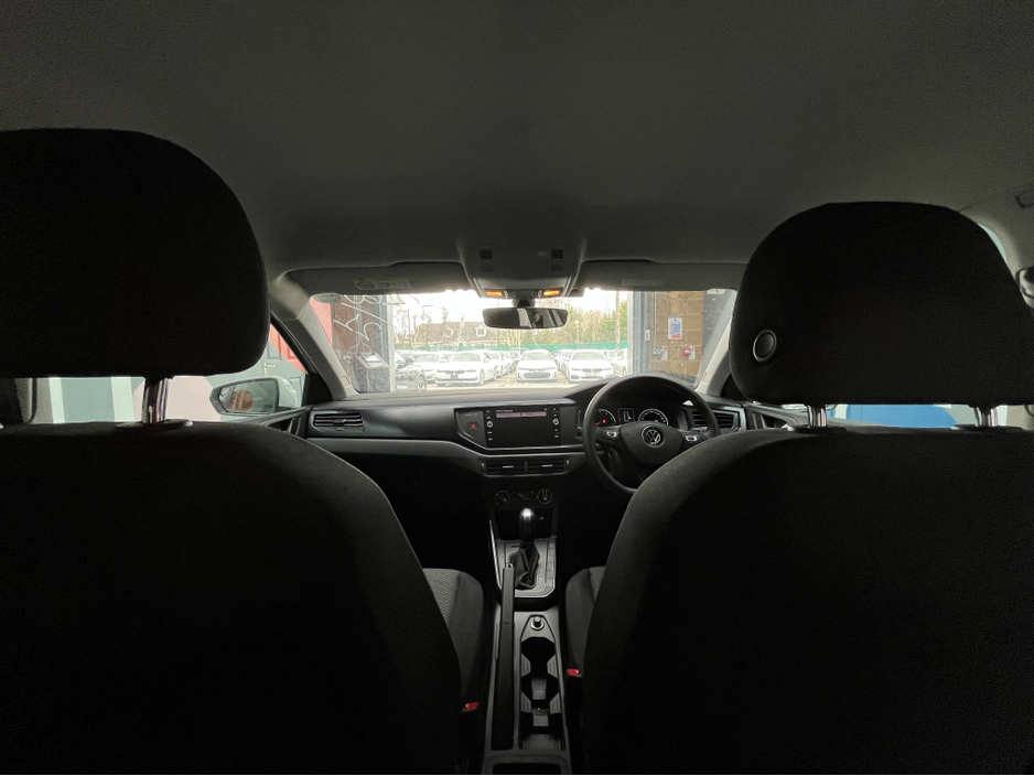 2021 Volkswagen Polo - image 11