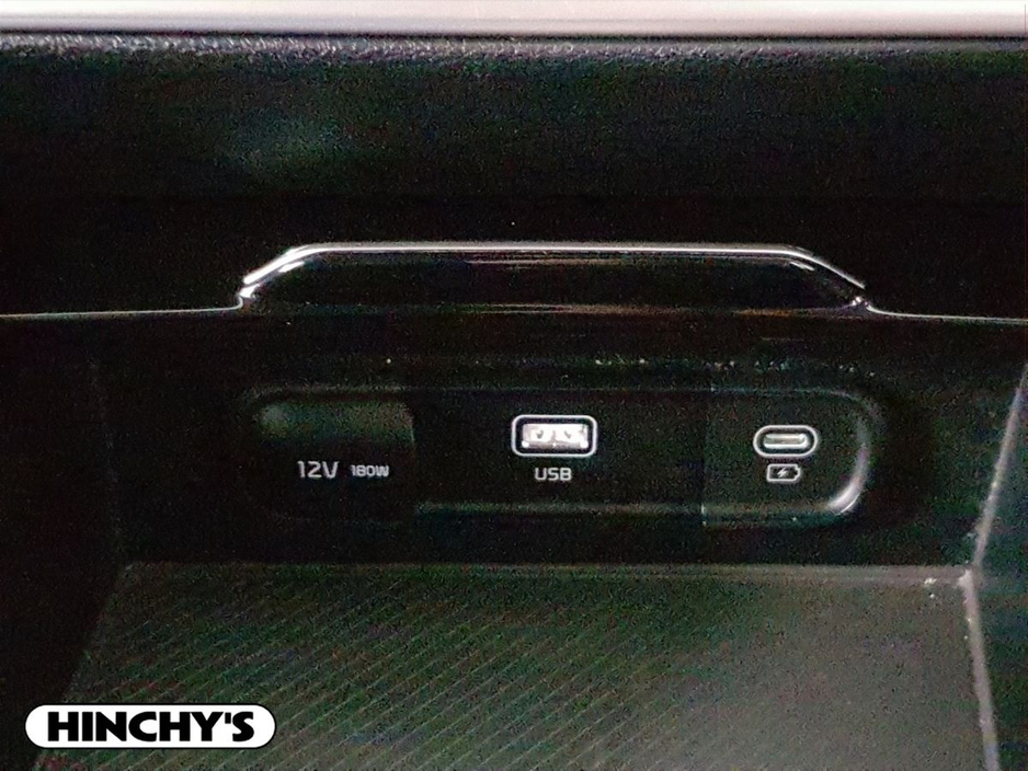 2023 Kia Sportage - image 23