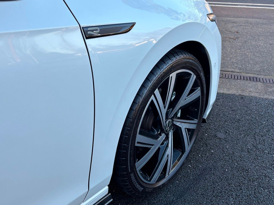 2023 Volkswagen Golf R-LINE 1.5 MHEV PETROL AUTO 5 DOOR €33,995