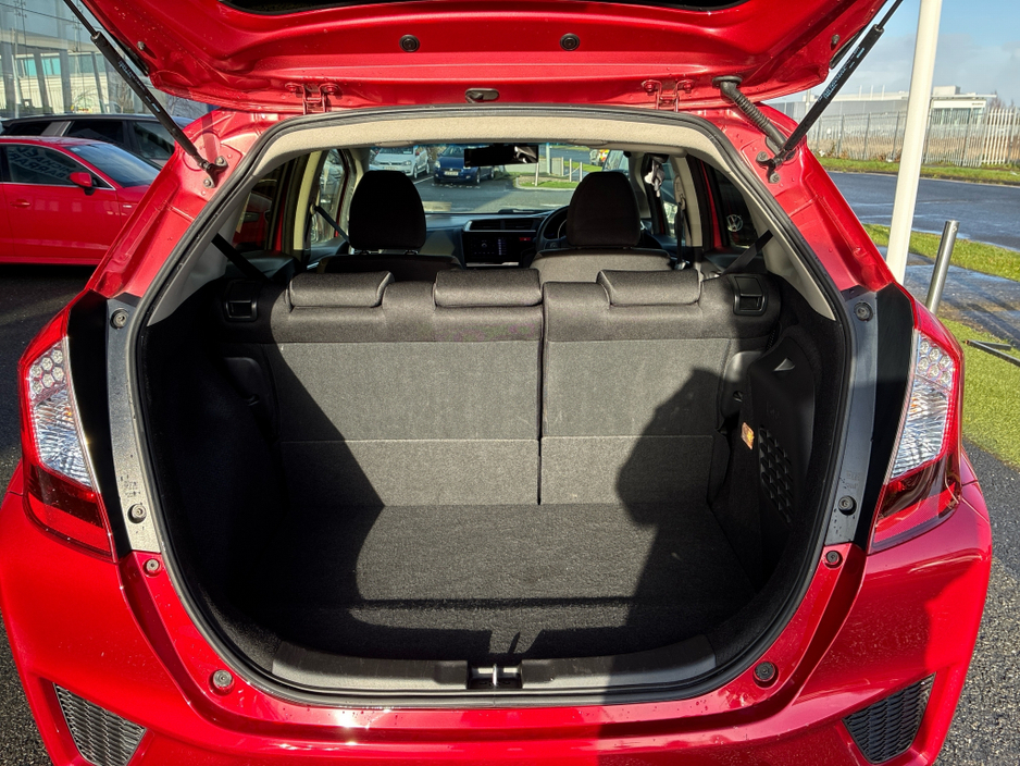 2016 Honda Fit 1.5L Petrol Hybrid Automatic €11,950