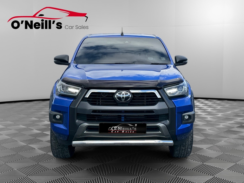 2021 Toyota Hilux - image 2