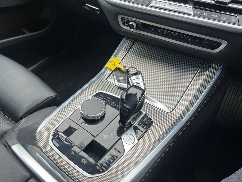 2021 BMW X5 M-SPORT COMPETITION XDRIVE45e 3.0 HYBRID // LEATHER HEATED SEATS // APPLE CARPLAY/ANDROID AUTO // ADJUSTABLE AIR SUSPENSION €49,900