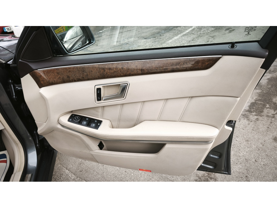 2016 Mercedes-Benz E Class - image 14