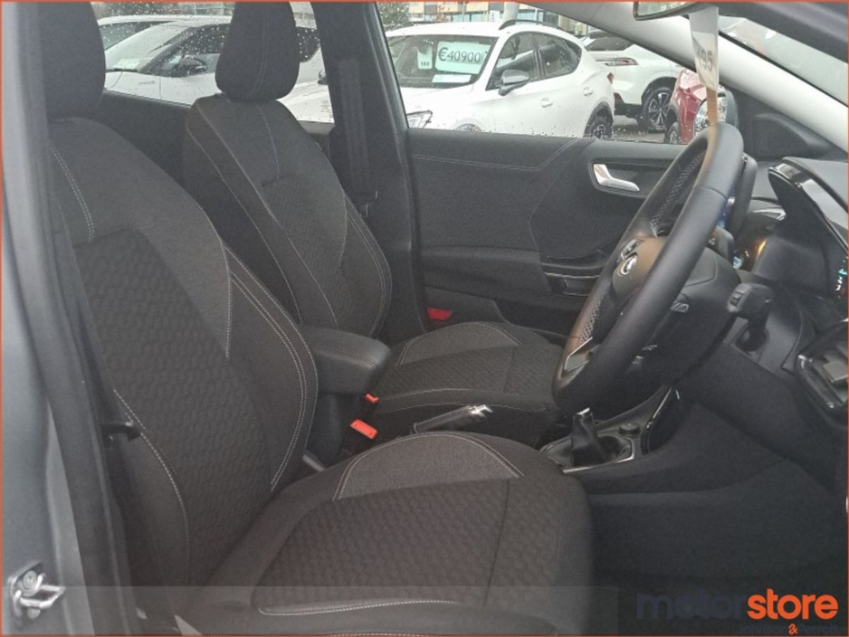 2024 Ford Puma TINY MILEAGE! 1.0L EcoBoost Hybrid 125PS Titanium €26,900