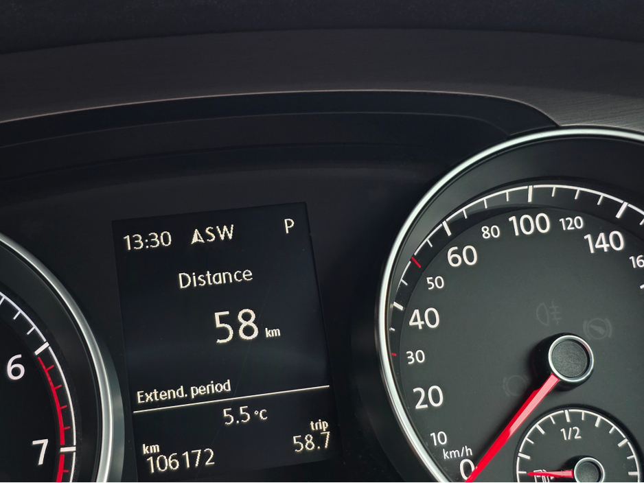 2017 Volkswagen Golf 1.2 TSI CARPLAY - ANDROID AUTO -  LANE ASSIST - PRIVACY GLASS  - REV CAMERA - LOW TAX BAND €15,950