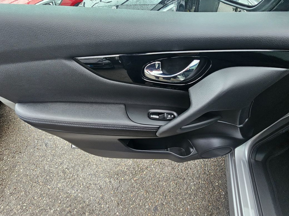 2017 Nissan Qashqai - image 31