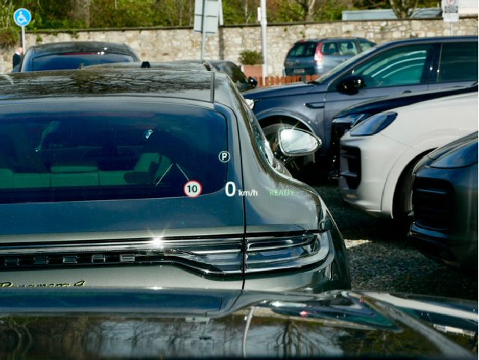 2025 Land Rover Range Rover - image 18