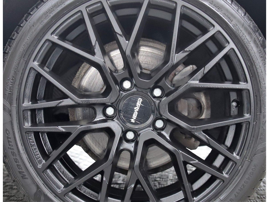 2017 MINI Hatch - image 28