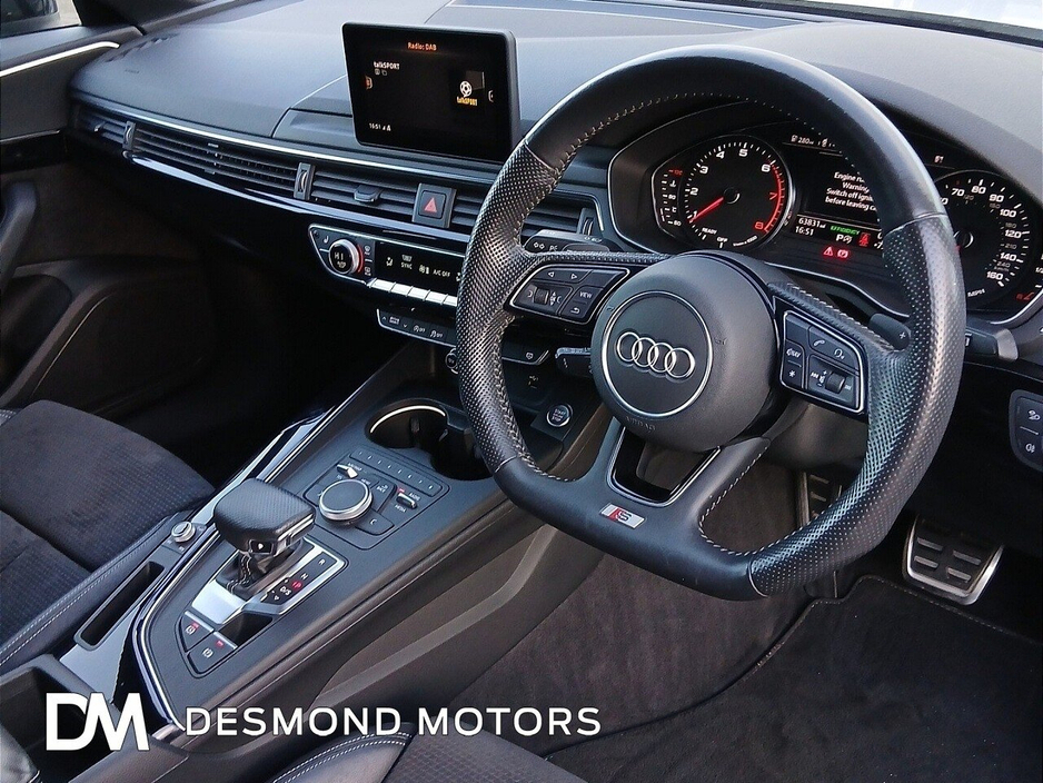 2018 Audi A4 - image 16