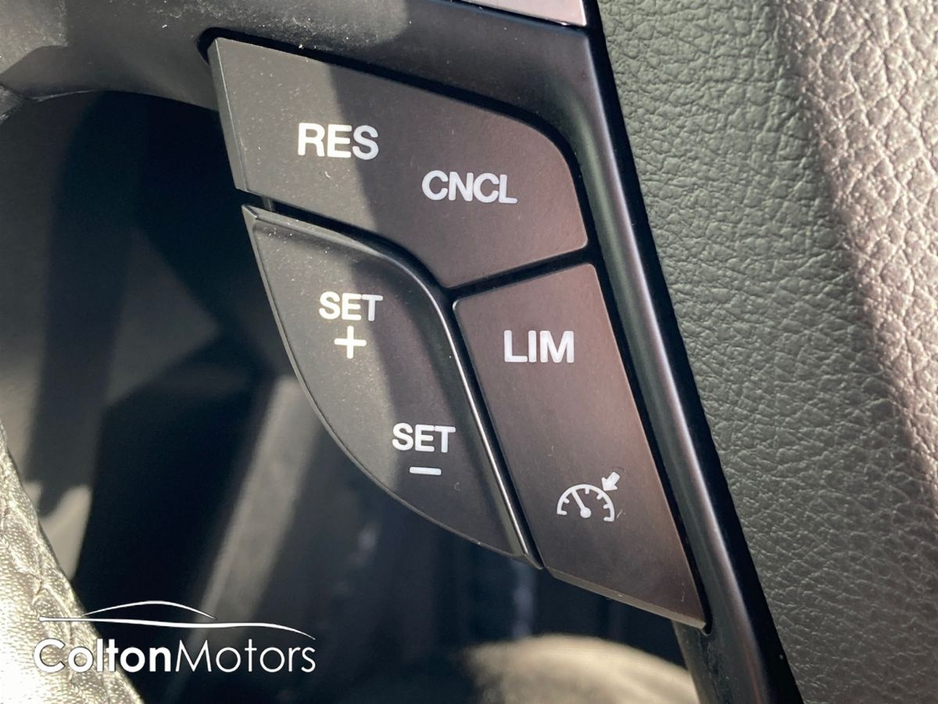 2021 Ford S-Max - image 22