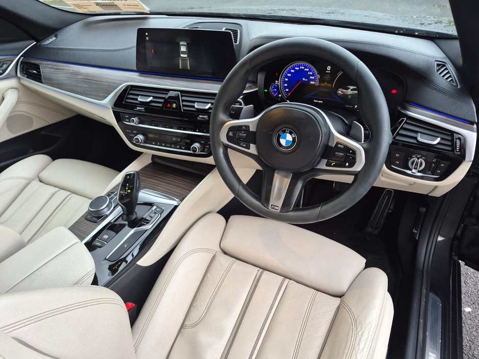 2017 BMW 5 Series - image 15