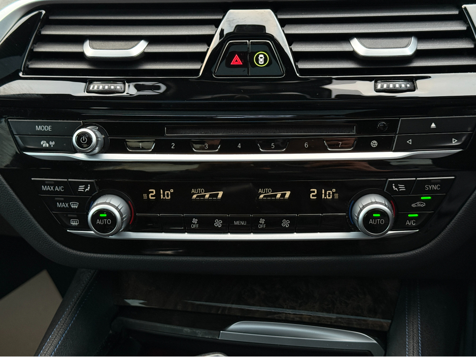 2017 BMW 5 Series M-SPORTS SUNROOF HUGE SPEC // STUNNING CAR €26,950