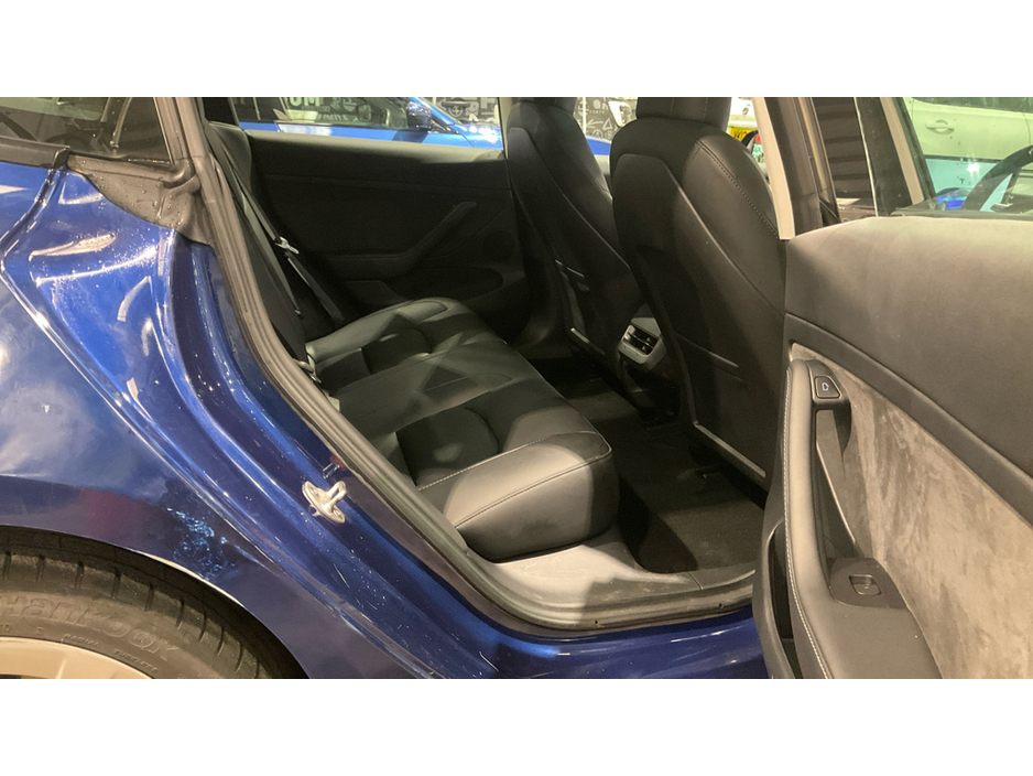2022 Tesla Model 3 - image 6