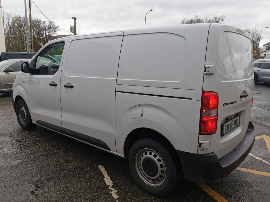 2023 Citroen Dispatch - image 8