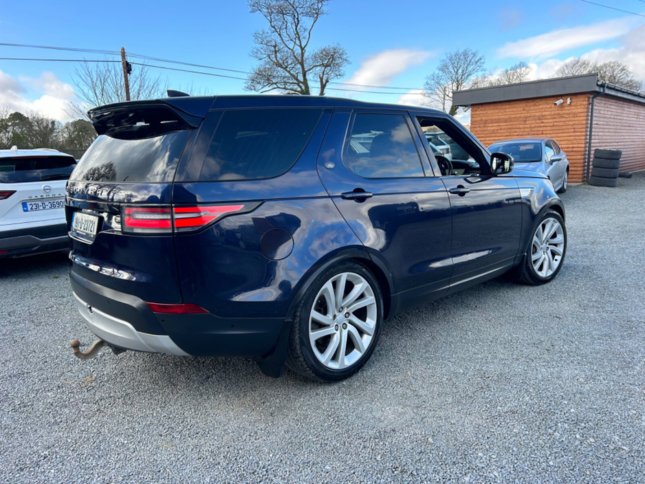 2019 Land Rover Discovery - image 10