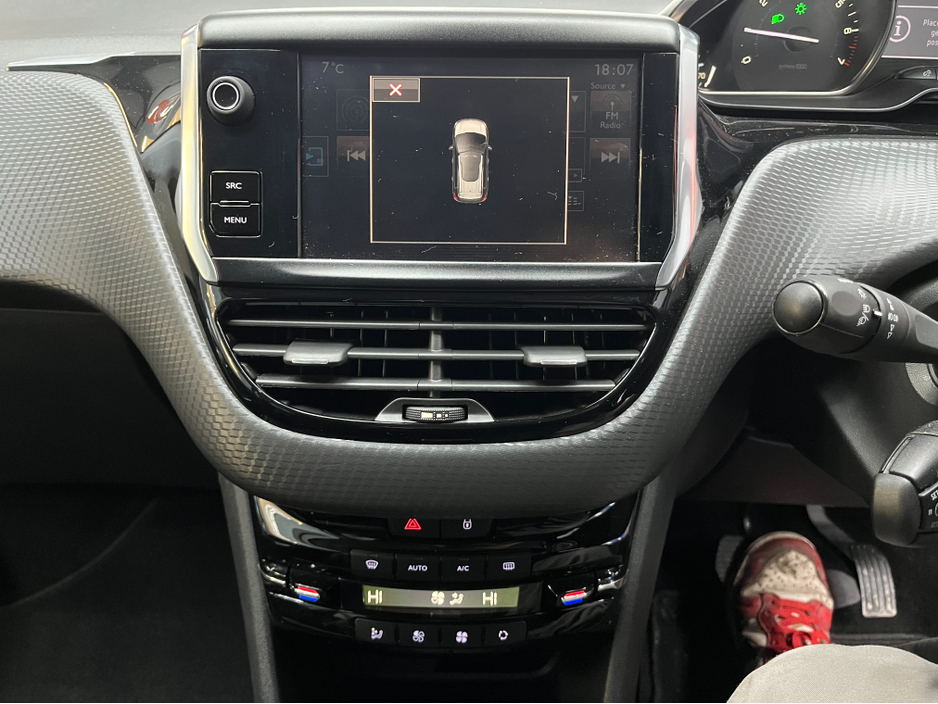 2017 Peugeot 2008 €12950 2017 PEUGEOT 2008 ALLURE 1.2 AUTOMATIC / CRUISE CONTROL AND MORE €12,950