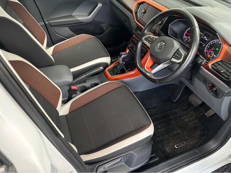 2020 Volkswagen T-Cross - image 6