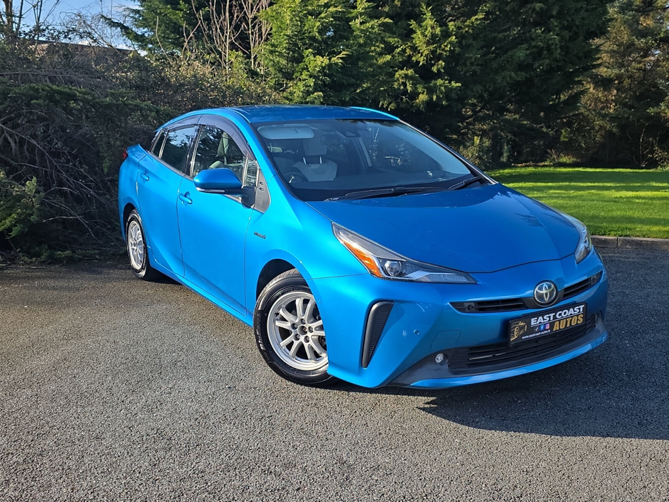 2020 Toyota Prius - image 14