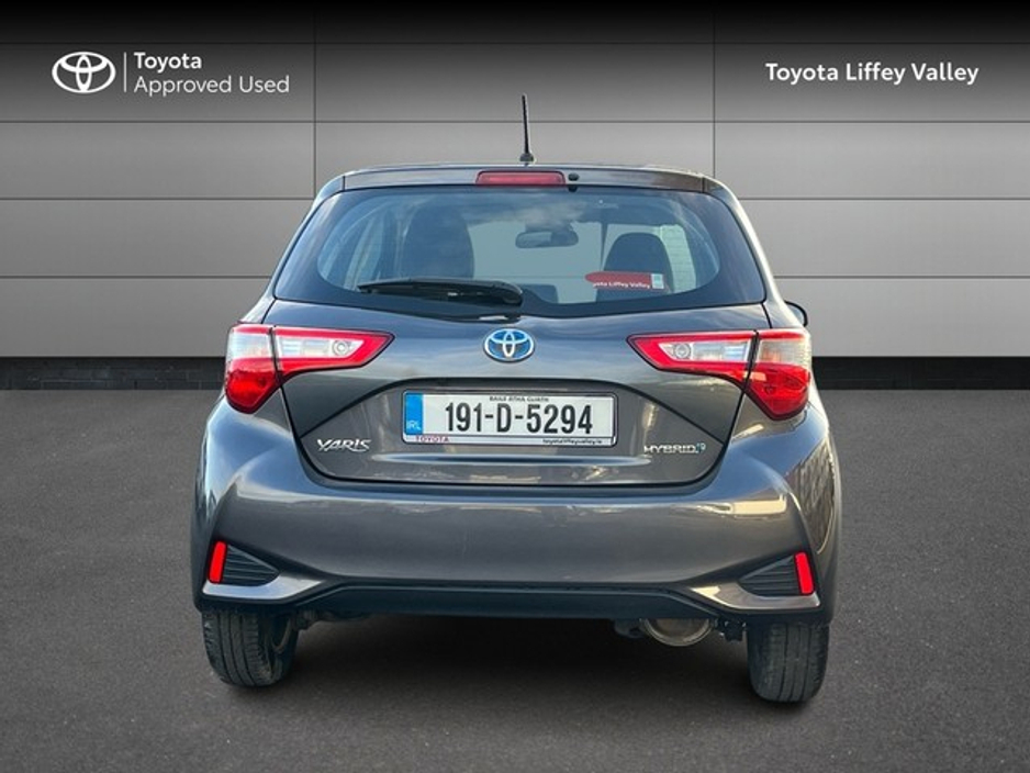 2019 Toyota Yaris YARIS HYBRID 5DR LUNA €17,950