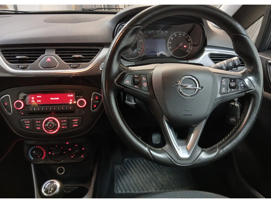 2016 Opel Corsa - image 8