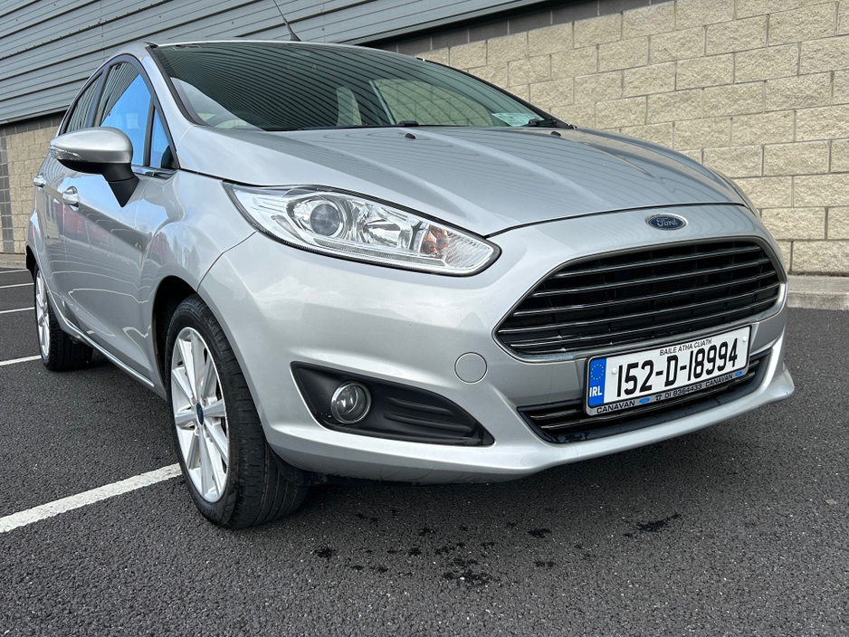 2015 Ford Fiesta - image 3