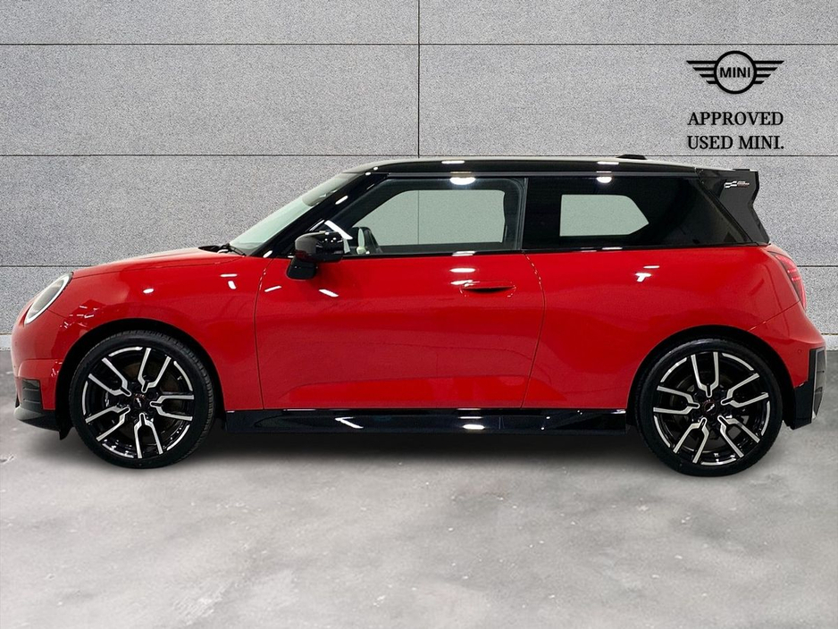 2025 MINI Hatch Cooper E €31,950