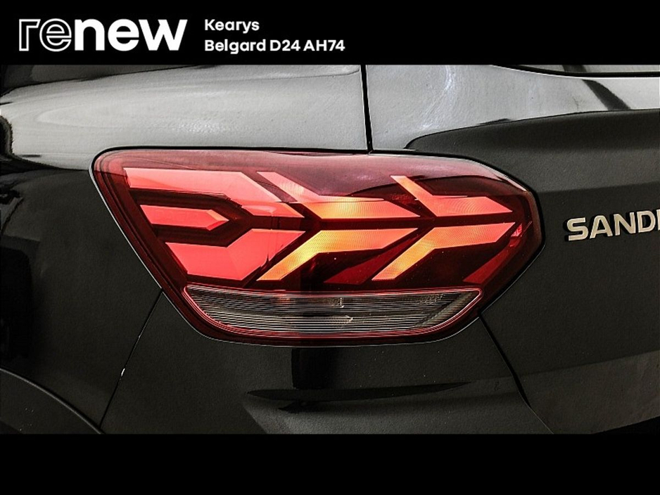 2022 Dacia Sandero Stepway - image 18