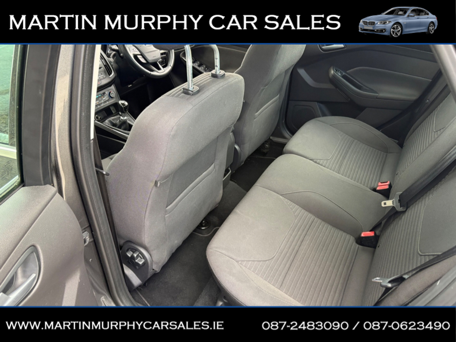 2017 Ford Focus - image 15