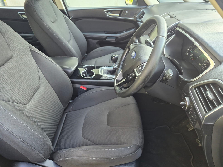 2016 Ford S-Max - image 18