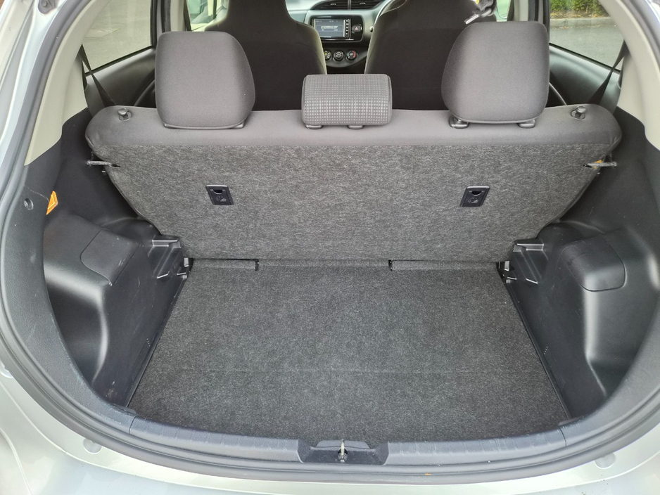 2019 Toyota Vitz - image 14