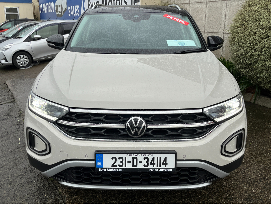 2023 Volkswagen T-Roc STYLE 1.0 PETROL //HIGH SPEC//HALF LEATHER HEATED SEATS//PANORAMIC GLASS ROOF//SAT NAV//REVERSE CAMERA// €27,950