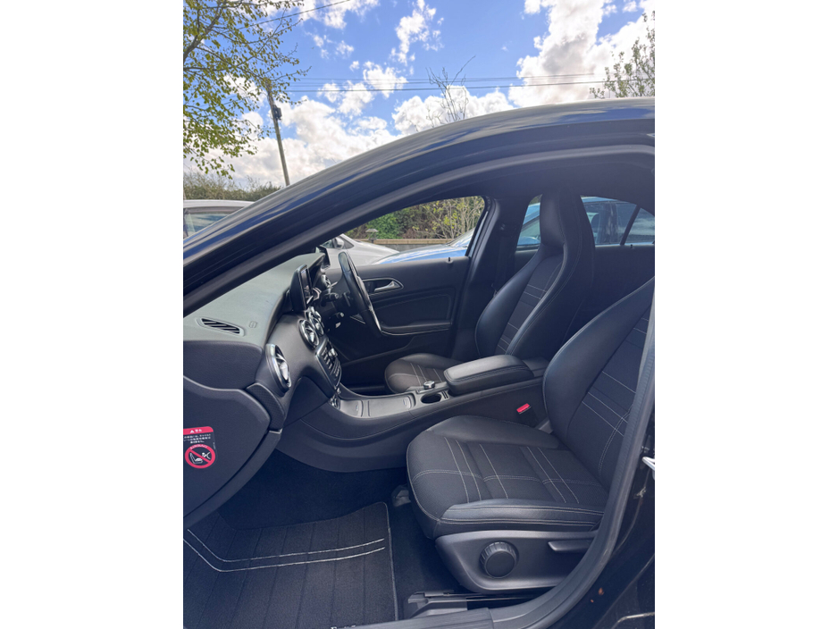 2014 Mercedes-Benz A Class - image 9