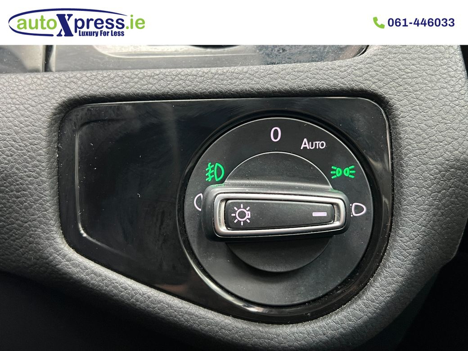 2017 Volkswagen Golf - image 25