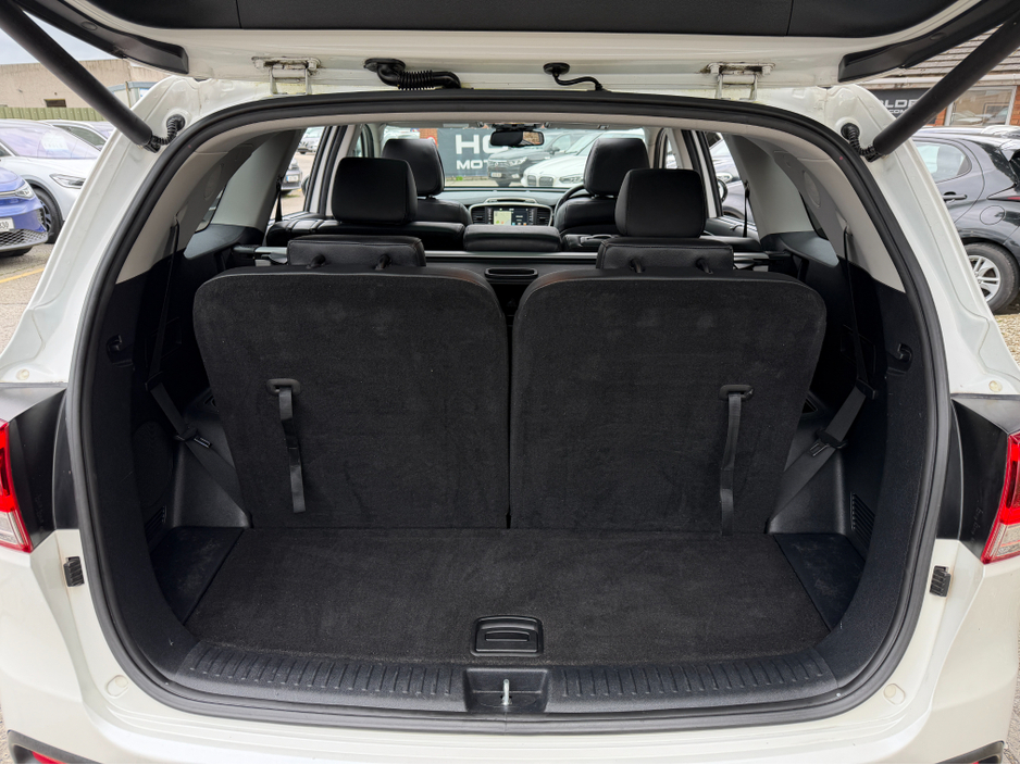2016 Kia Sorento - image 25