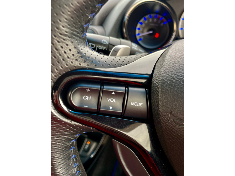 2014 Honda Shuttle - image 26