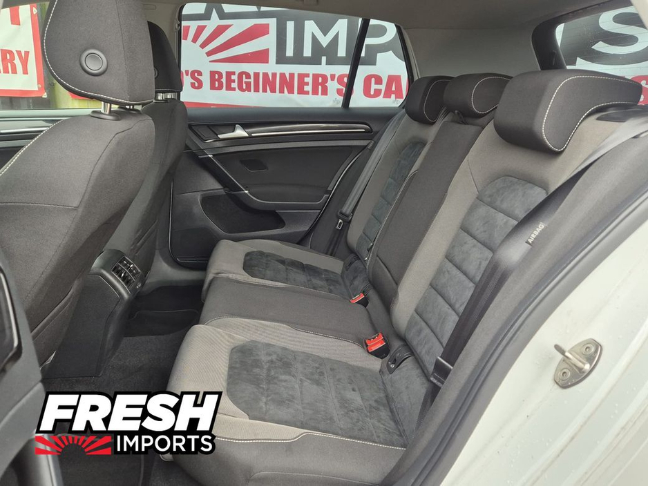 2016 Volkswagen Golf *TOP SPEC MODEL* €13,950