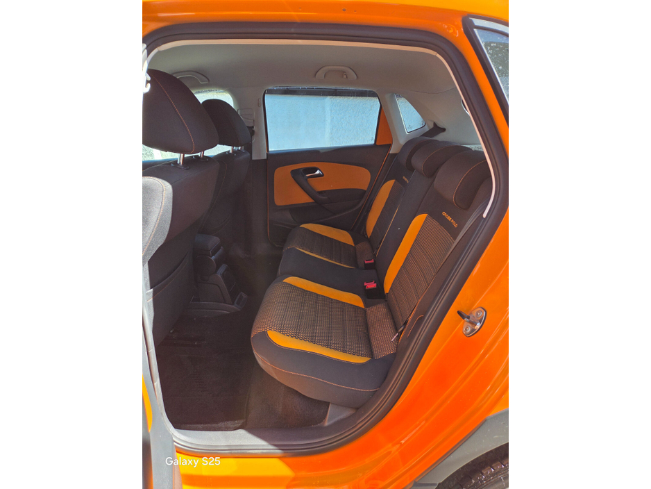 2012 Volkswagen Polo - image 19