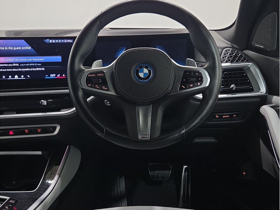2024 BMW X5 - image 5