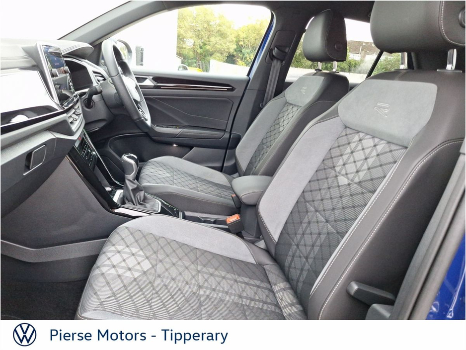 2025 Volkswagen T-Roc - image 7
